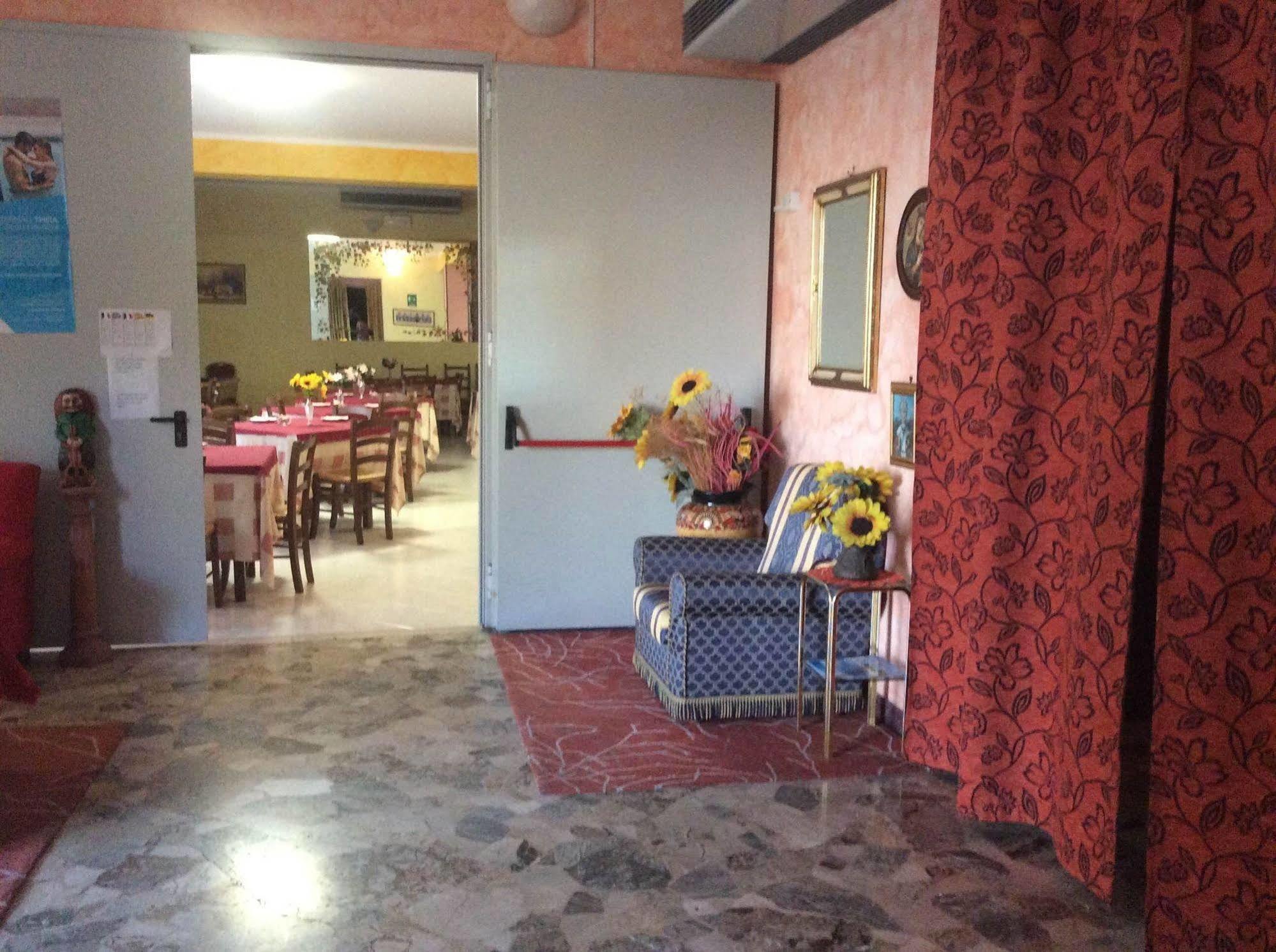 Hotel Rex Chianciano Terme Εξωτερικό φωτογραφία