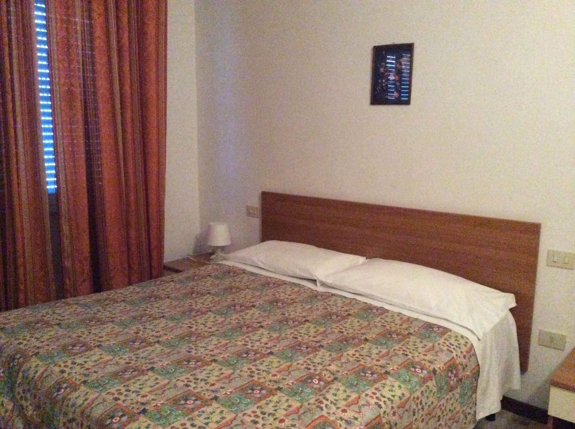 Hotel Rex Chianciano Terme Εξωτερικό φωτογραφία