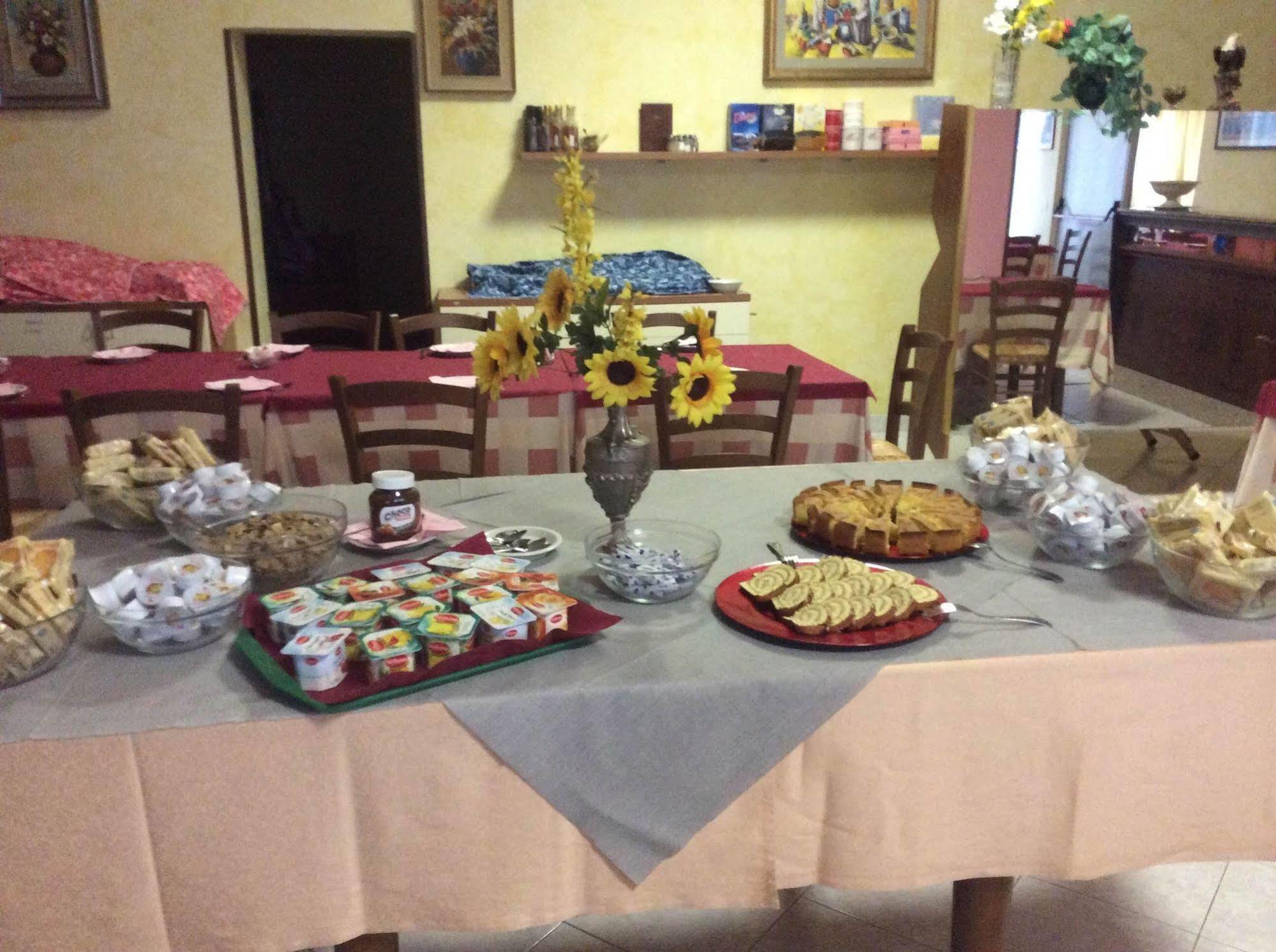 Hotel Rex Chianciano Terme Εξωτερικό φωτογραφία